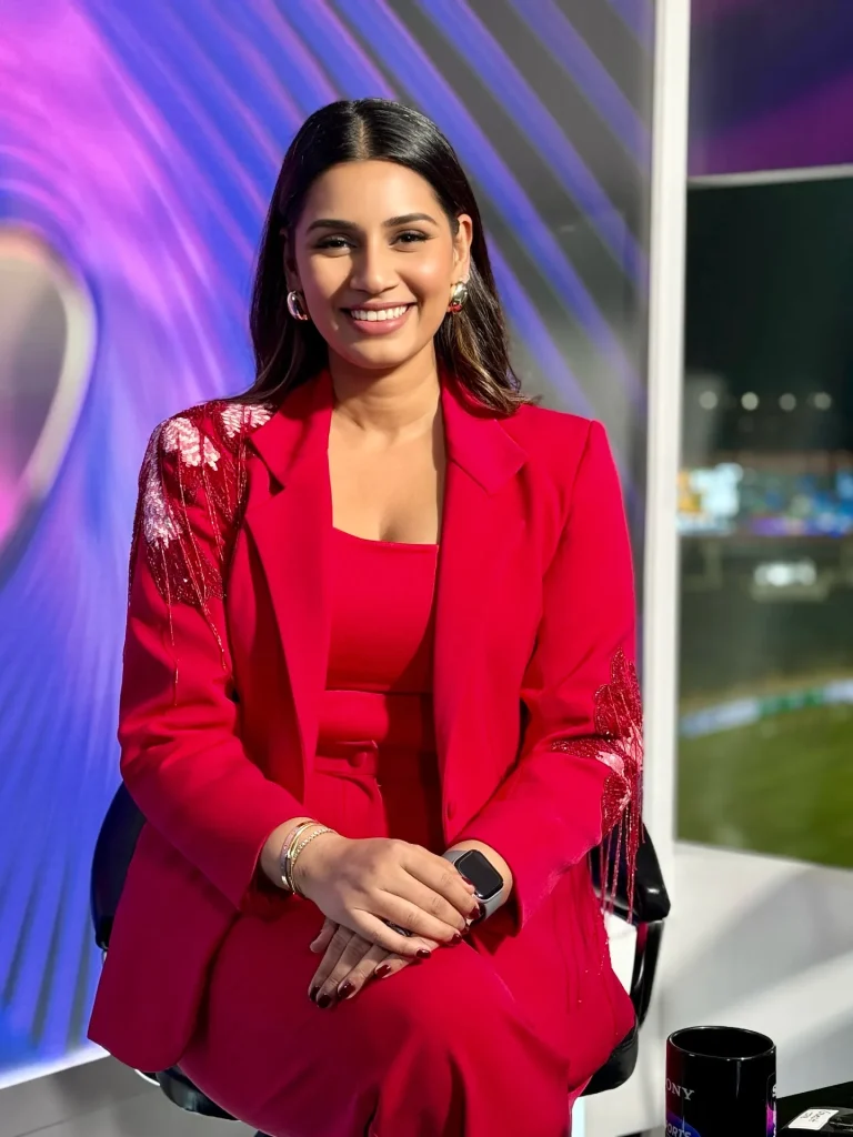 what is the salary of sanjana ganesan